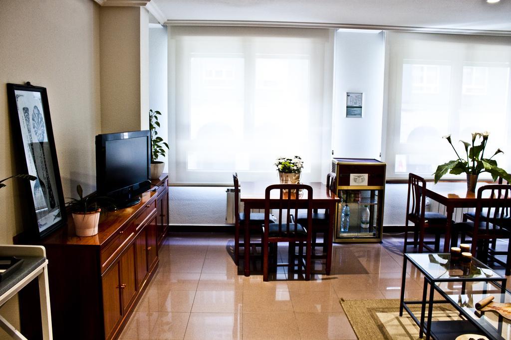 Hotel Playa Poniente Хихон Экстерьер фото