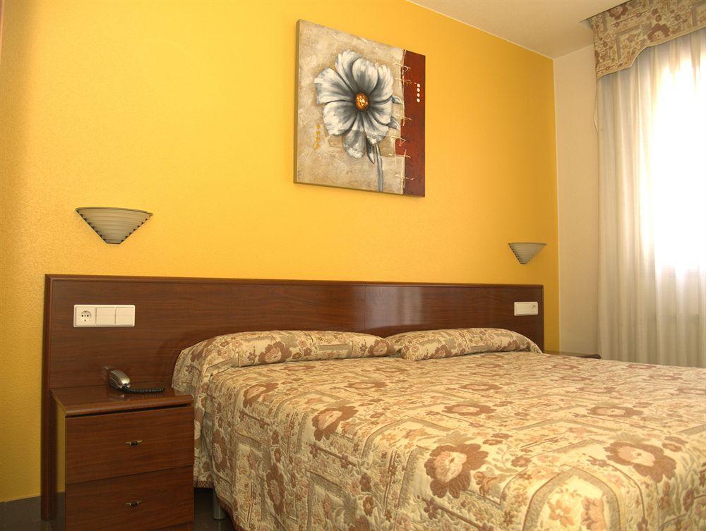Hotel Playa Poniente Хихон Экстерьер фото